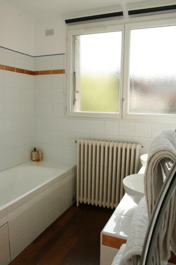 Une Chambre A Neuilly Guest House Dış mekan fotoğraf